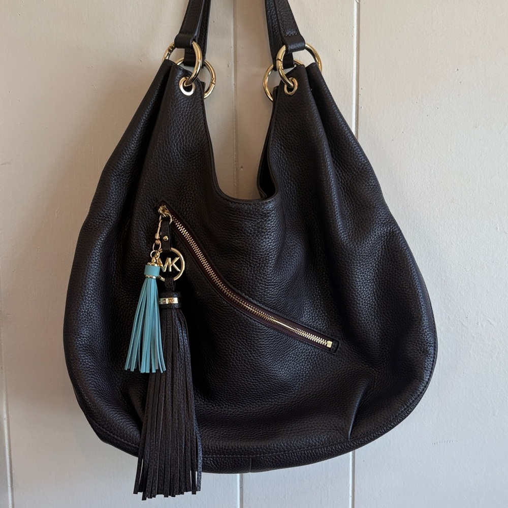 Michael Kors Charm Tassel Large Leather Brown Hobo Bag /Gold Hardware